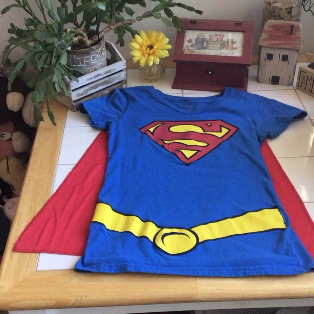 ‘Super Girl’ Long Tee w/Red Cape